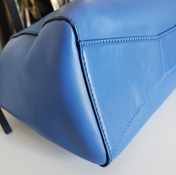 ❗SOLD❗💕Kate Spade | Blue Navy Satchel - Picture 6 of 16